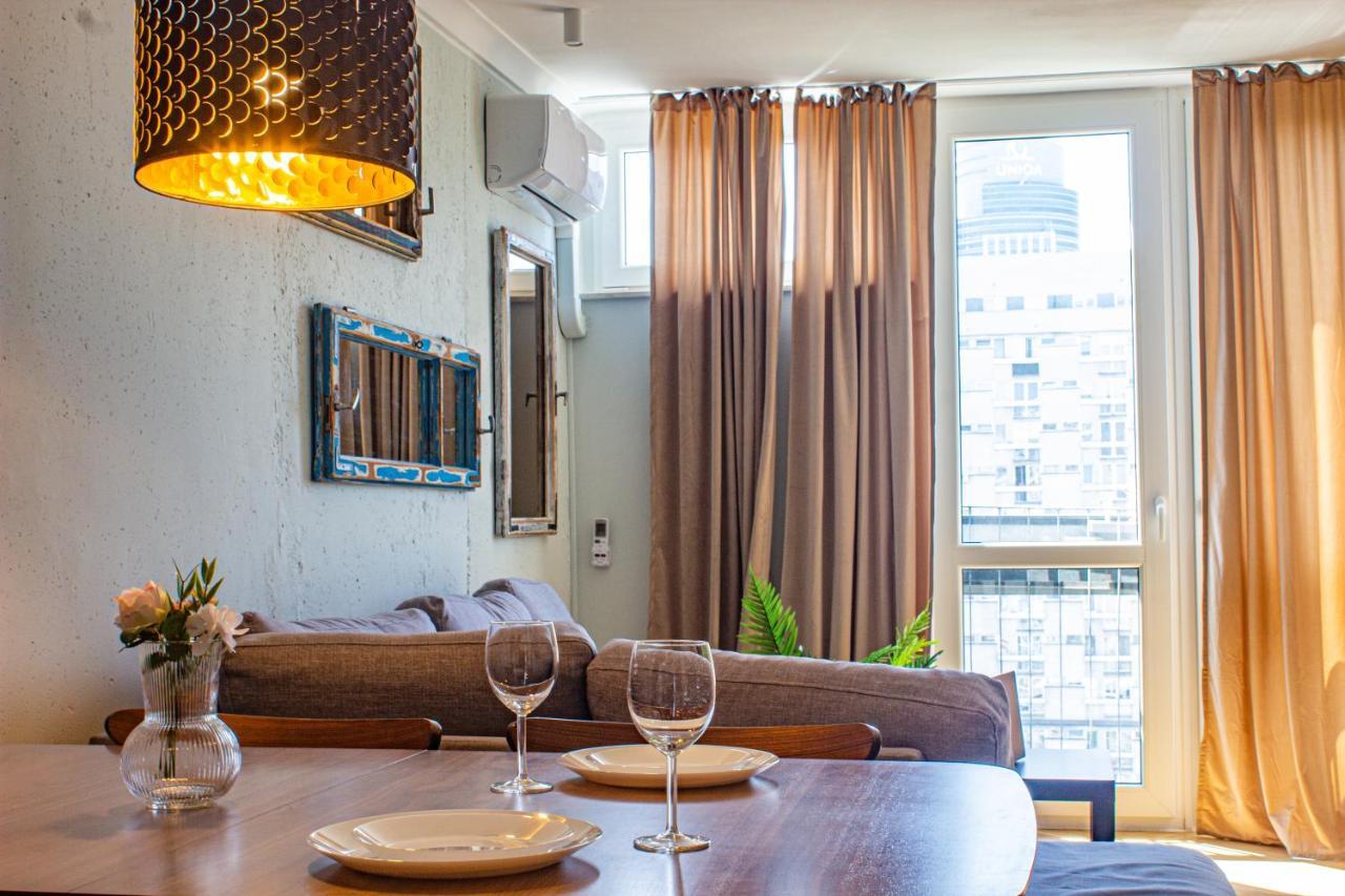 Apartment In The Center - Browary Warszawskie وارسو المظهر الخارجي الصورة