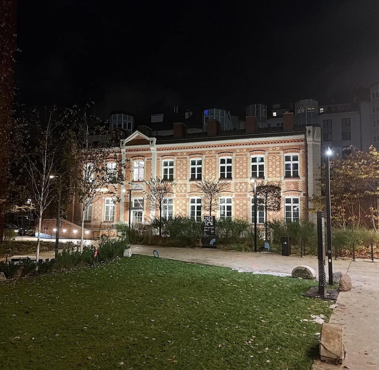 Apartment In The Center - Browary Warszawskie وارسو المظهر الخارجي الصورة